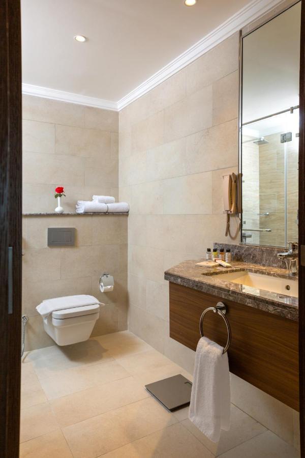 Retaj Baywalk Residence Doha Bagian luar foto