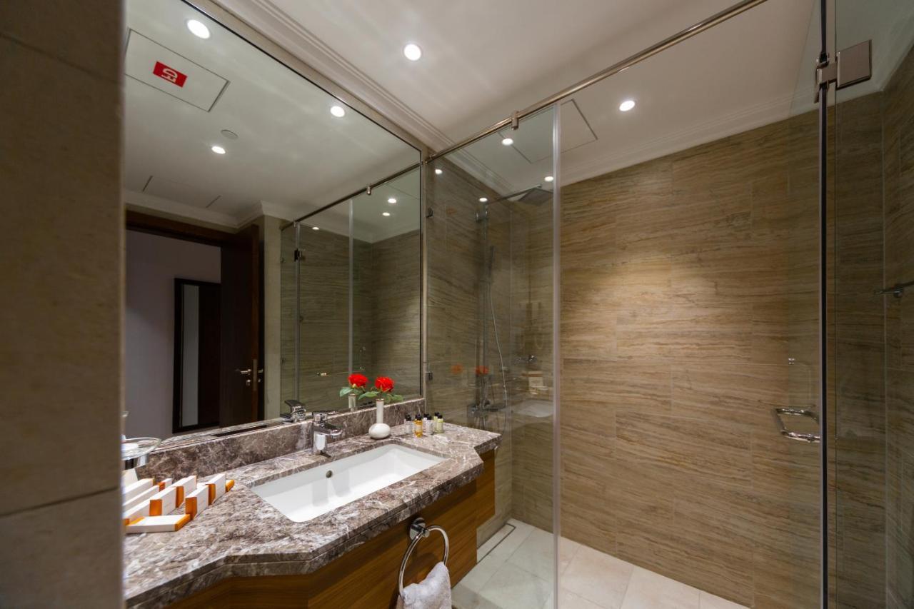 Retaj Baywalk Residence Doha Bagian luar foto