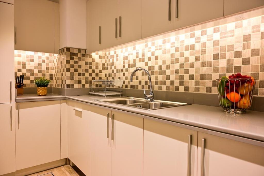 Retaj Baywalk Residence Doha Bagian luar foto